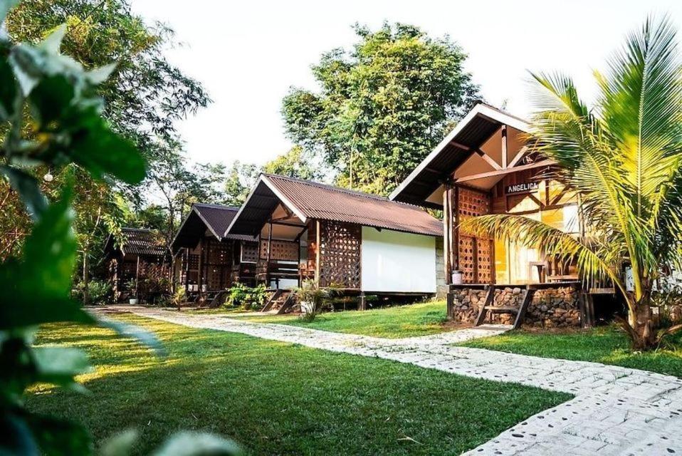 Banlaw Garden Resort Puerto Princesa Exterior photo